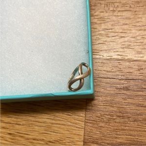 Tiffany & Co Infinity Ring